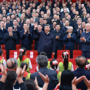 <strong>新疆维吾尔自治区成立70周年庆祝大会隆重举行 习近平出席大会</strong>